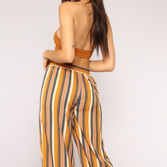 Rust Halter Crop Top - Picture 3 of 4